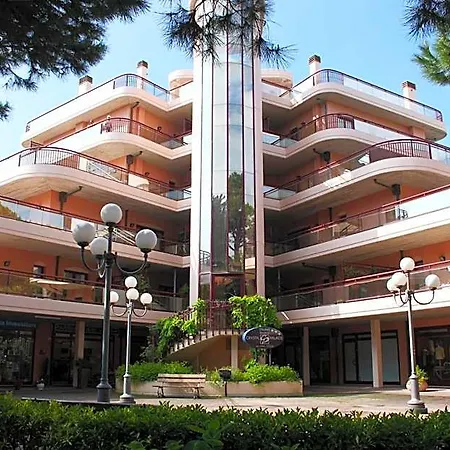 Hotel Crystal Palace 4*