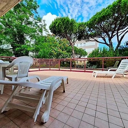 Crystal Palace Hotel 4*